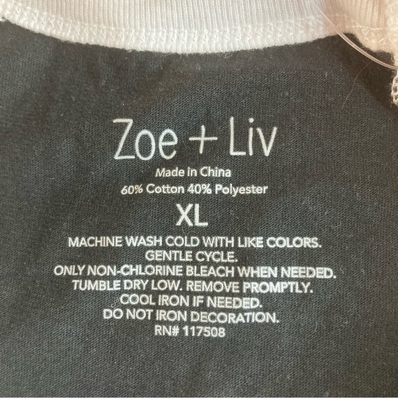 Zoe + Liv cropped graphic T-shirt XL - Picture 3 of 4